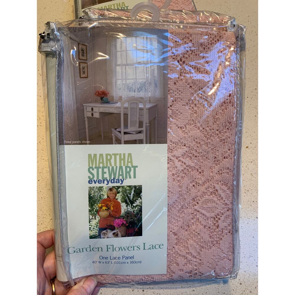 New Martha Stewart Pink Garden Flowers Lace Window Curtain Two Panels 40”Wx63”L - Picture 2 of 5